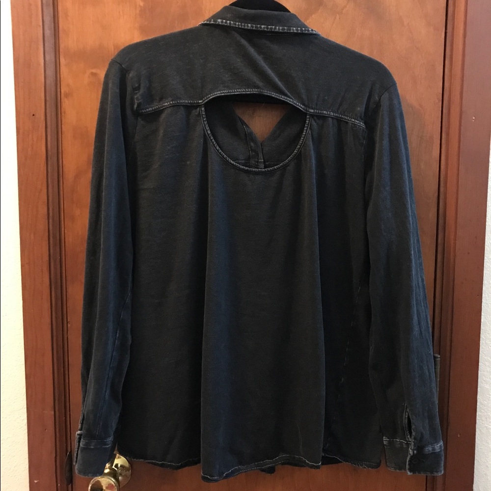 Rock & Republic Gray/Black Acid Wash Button-Up